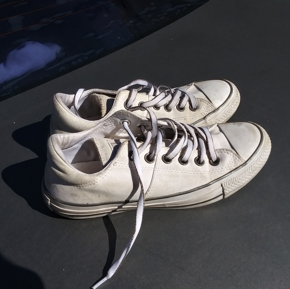 Used converse shoes - Picture 3 of 8